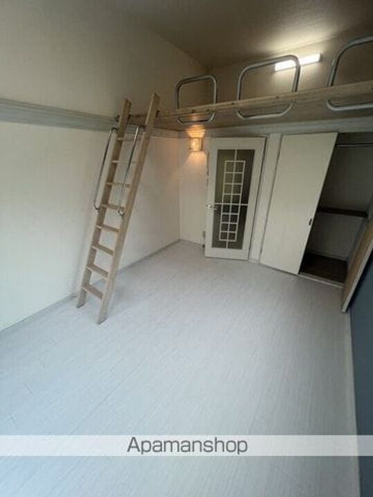 滋賀県大津市杉浦町の賃貸アパートの内装