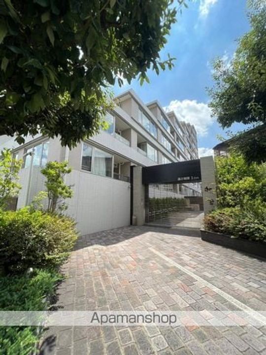 東京都中野区東中野5丁目の賃貸マンションの外観