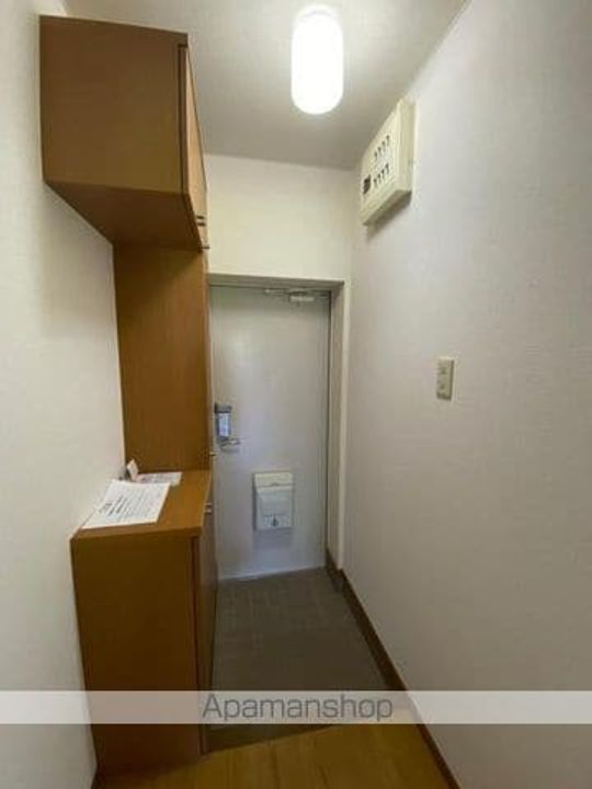 プロスペリティ Dの玄関