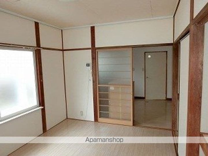 メゾン緑ヶ丘103の内装