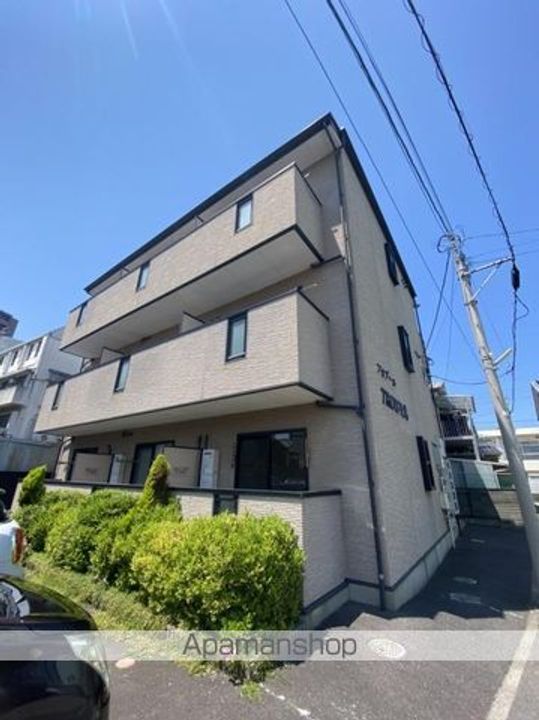 香川県高松市栗林町3丁目の賃貸アパートの外観