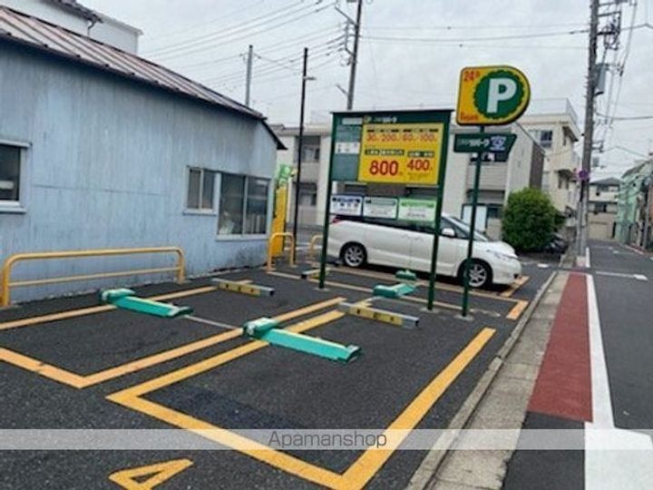 クレイノモンタニャレドンダの周辺