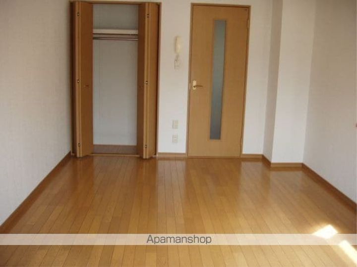ハイツグローの居間