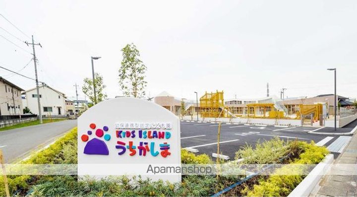 シャトルBの周辺
