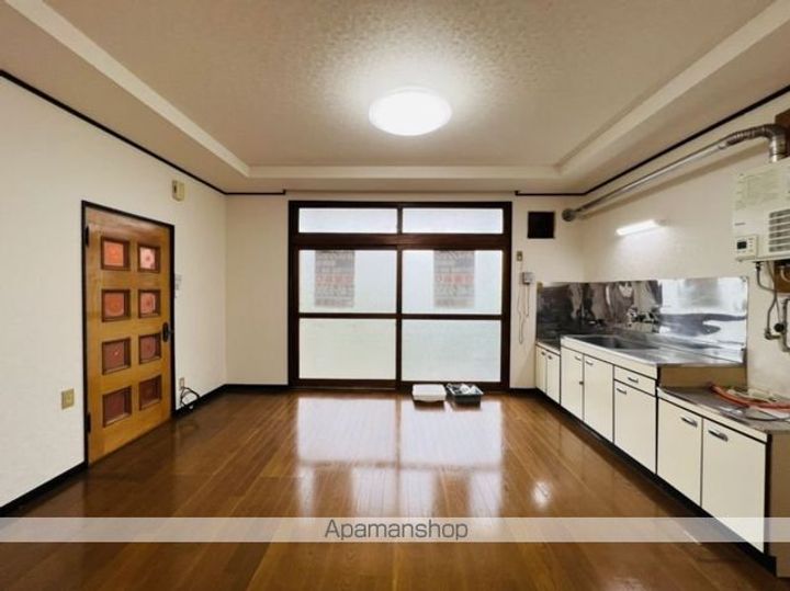 コーポ恵理(コーポエリ)10の内装