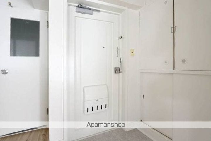 ビレッジハウス白河1号棟306の玄関