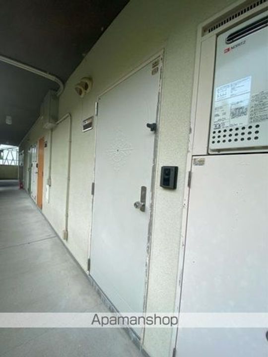 香川県さぬき市志度の賃貸マンションの玄関