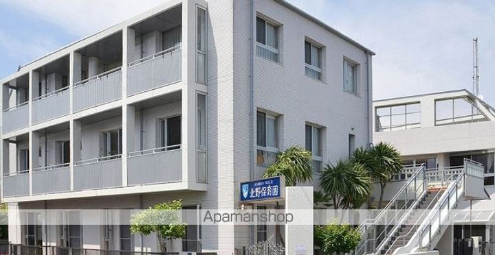 GRANDE TAKASAGOの周辺