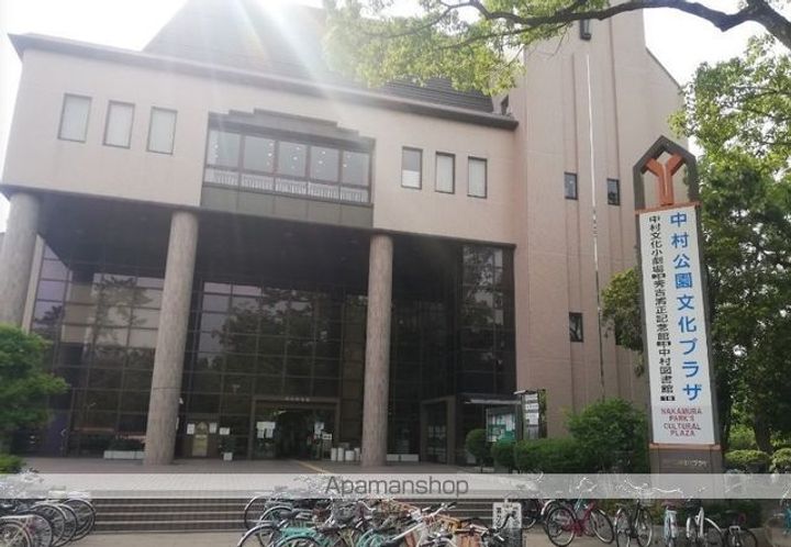 アークレジデンス中村日赤の周辺