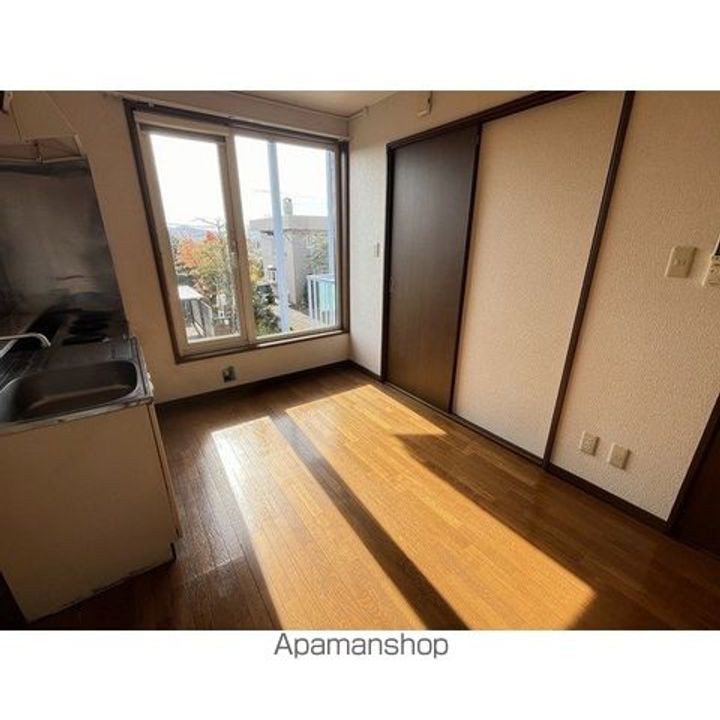 パークサイドヒルⅡ7の居間