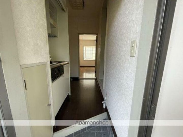 アリス東小泉第一105の玄関