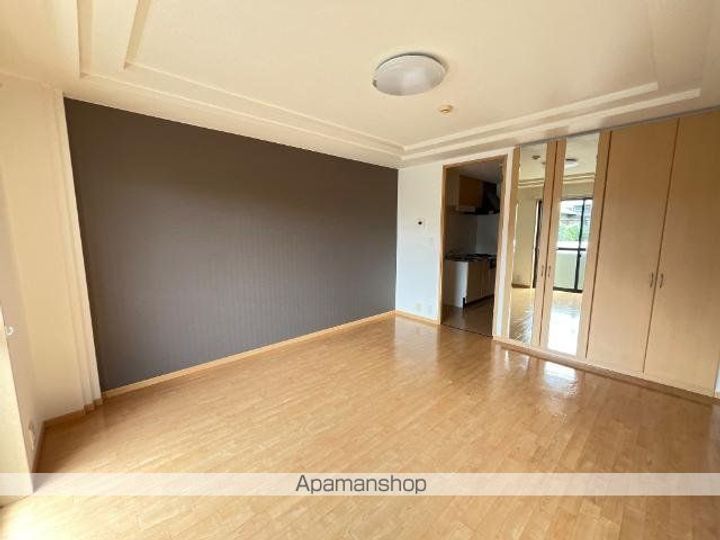 岐阜県美濃加茂市新池町2丁目の賃貸アパート102の内装