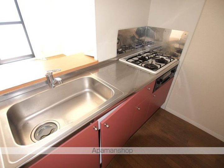 レオパレスルミエール高出106の内装