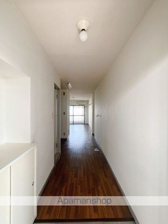 カネコビル3の玄関