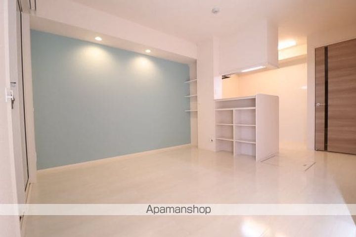 ミラベルヒルズの居間