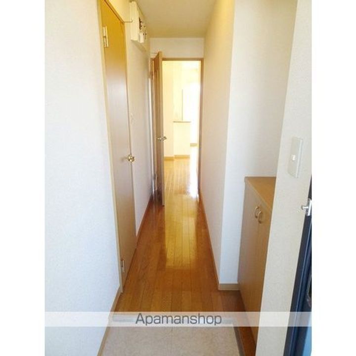 ソシオ山下通り703の玄関