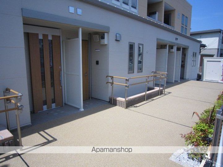 東京都青梅市千ヶ瀬町1丁目の賃貸アパートの外観