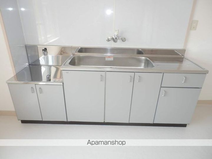 静岡県浜松市中央区蜆塚1丁目の賃貸マンション305のキッチン