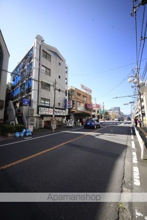 シャトーレ18の周辺