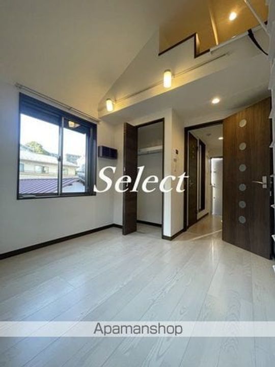 アルウィンコート202の居間