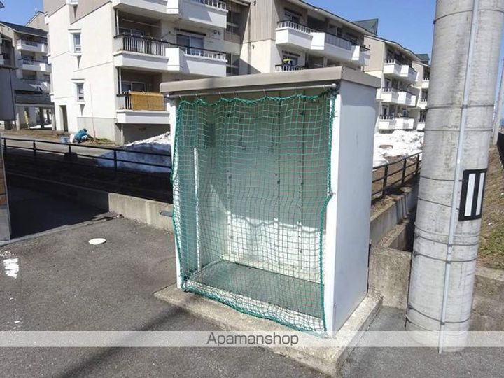 セルジェ・相生301の周辺