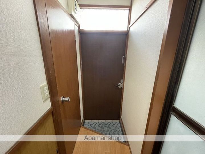 つくば荘の玄関