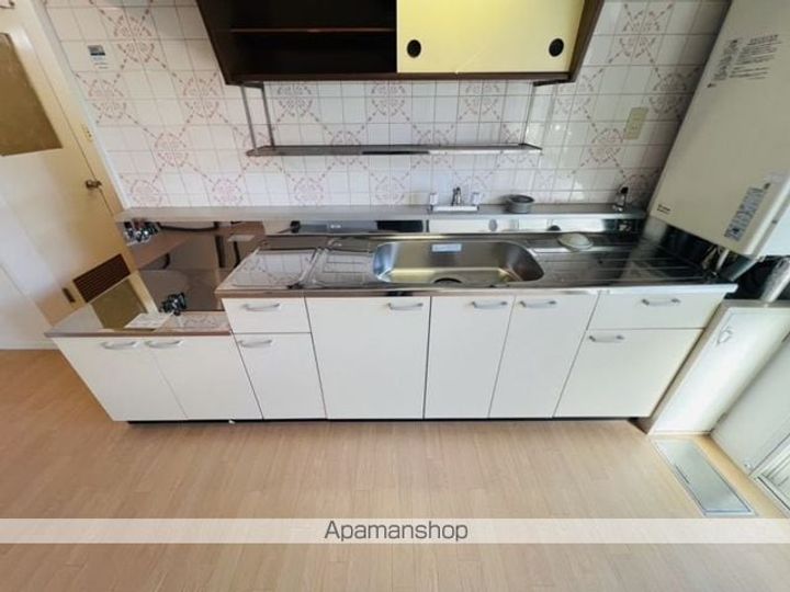 ヴィラナリー函館3号棟(ヴィラナリーハコダテサンゴウトウ)204のキッチン