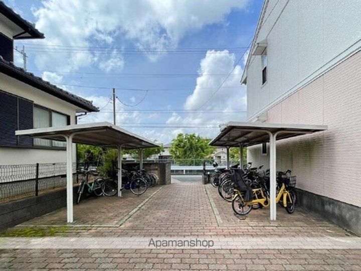 メゾンブランシュ 壱・弐番館弐102の内装