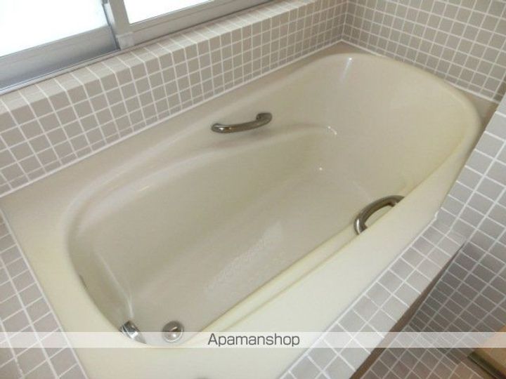 VISCONTI覚王山の風呂