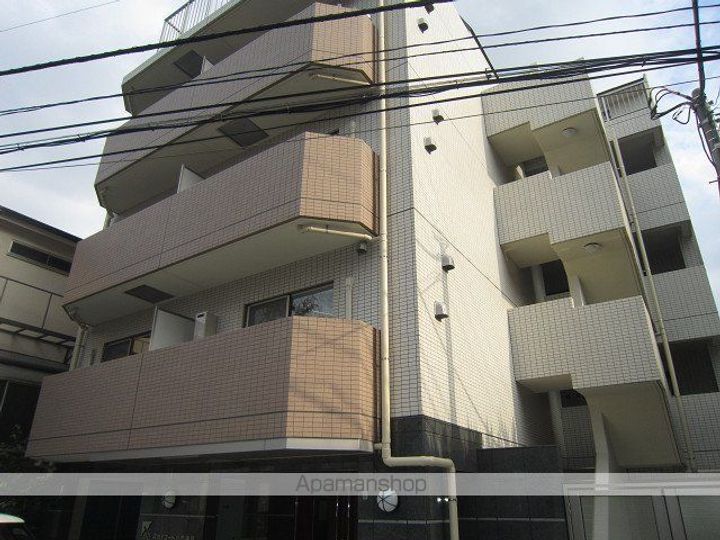 東京都板橋区小茂根2丁目の賃貸マンションの外観