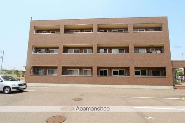 香川県高松市林町の賃貸マンションの外観