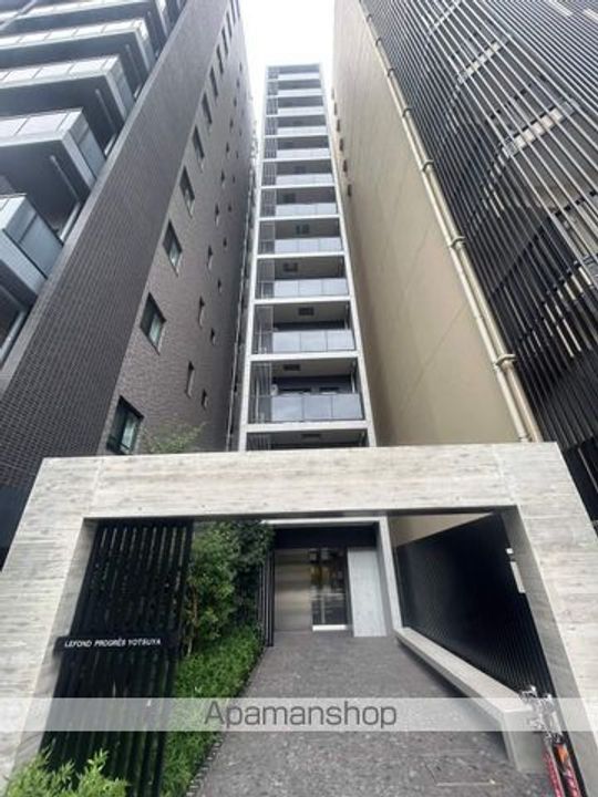 ルフォンプログレ四谷の外観