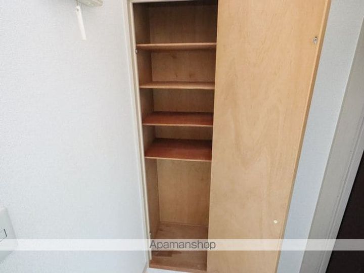 ドミールイースト3Fの内装