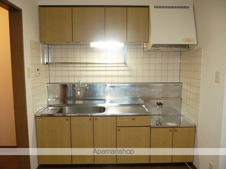 長野県松本市村井町南3丁目の賃貸マンションのキッチン