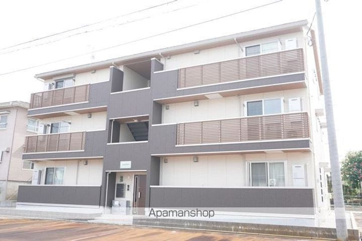 キャトルセゾンの外観