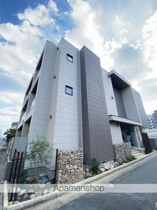 埼玉県三郷市三郷1丁目の賃貸マンションの外観