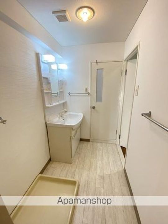 香川県高松市上福岡町の賃貸マンションの内装