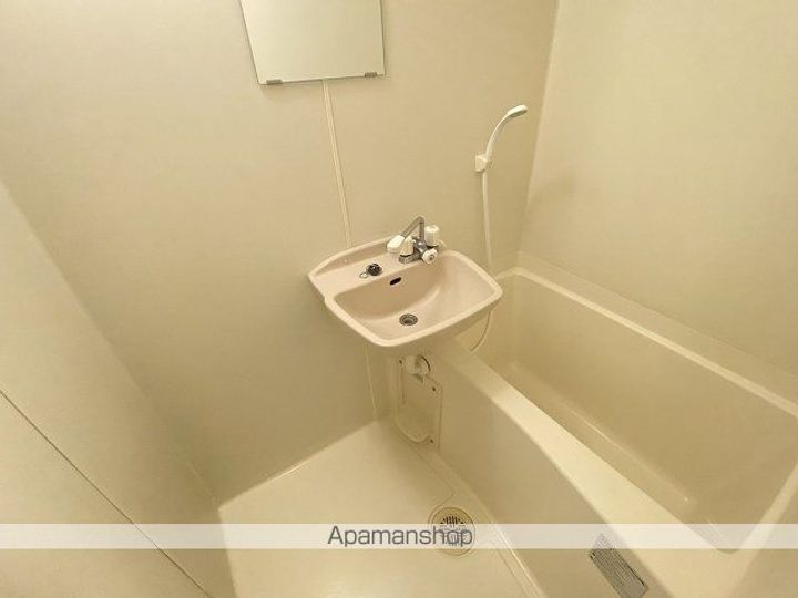 レオパレス銀河の居間