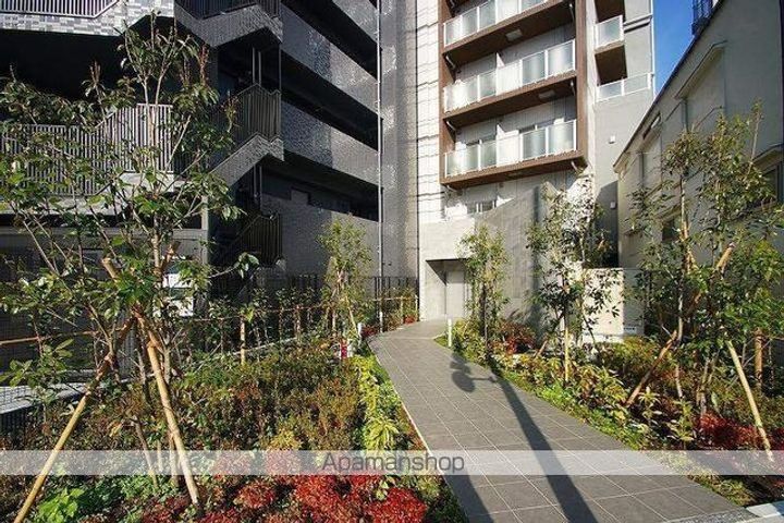 東京都墨田区向島5丁目の賃貸マンションの外観