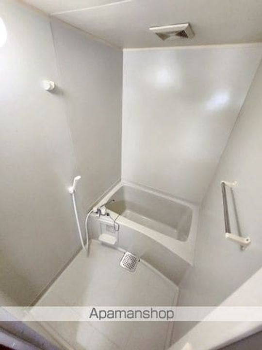 クレストコートA棟103の風呂