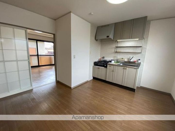 香川県高松市円座町の賃貸アパートの内装