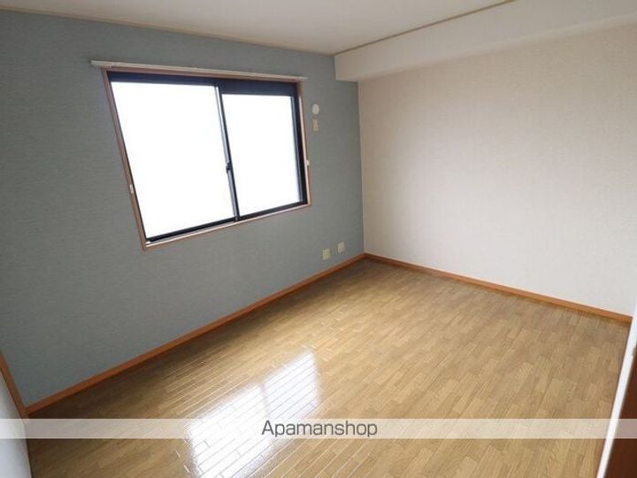 ラ・ルーンのその他画像