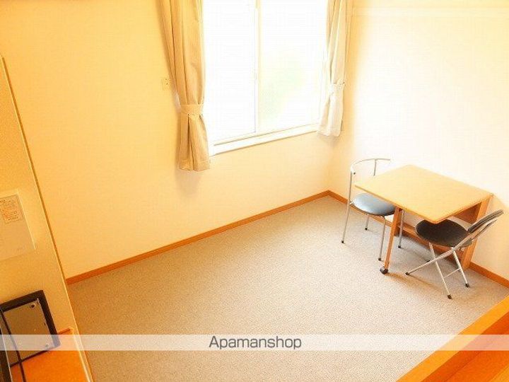 レオパレスディアコートステラ209の居間