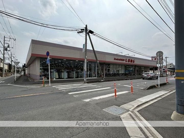 レオパレスAKANEの周辺