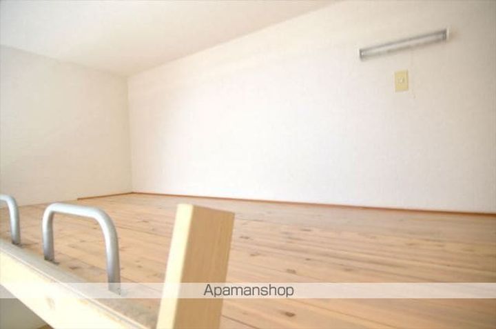 福島県郡山市安積町日出山字一本松の賃貸アパートの内装
