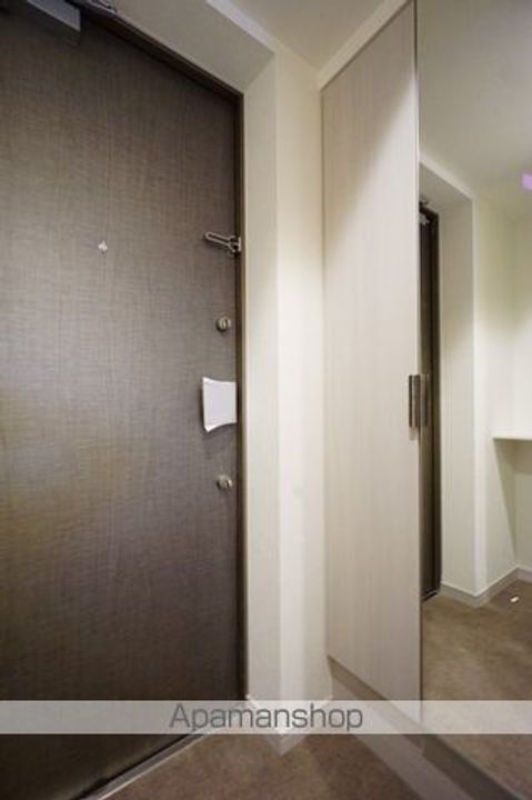 プレサンス桜山駅前アフォードの玄関