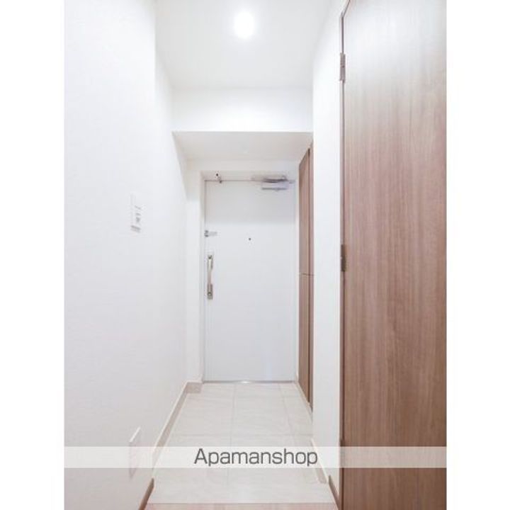 グランエール森下WESTの玄関