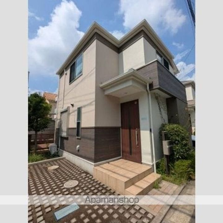 東京都世田谷区上用賀4丁目(一戸建)の賃貸物件戸建ての外観