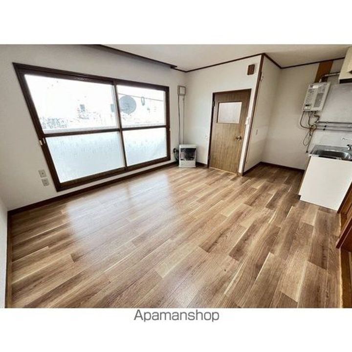 青柳マンション1の居間