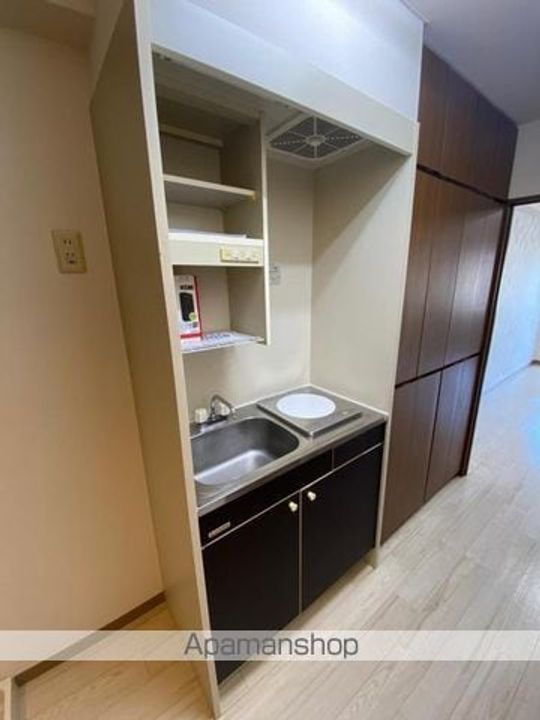 香川県高松市楠上町1丁目の賃貸マンションのキッチン